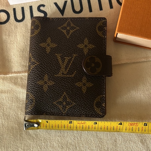 Louis Vuitton Mini Agenda - Picture 3 of 16